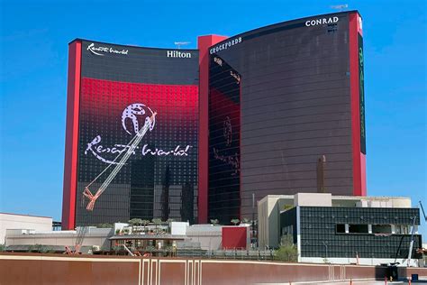 is it ok to work in resorts world casino